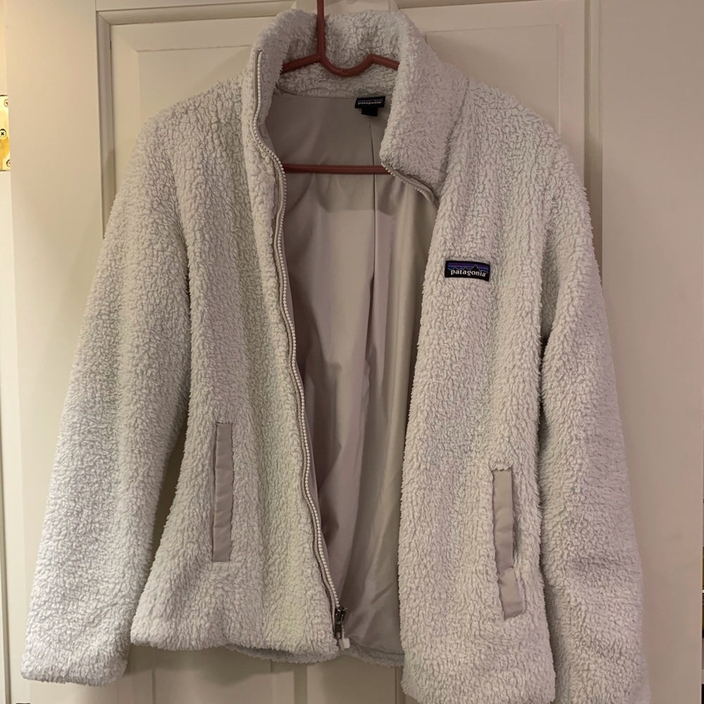 White Patagonia jacket size small